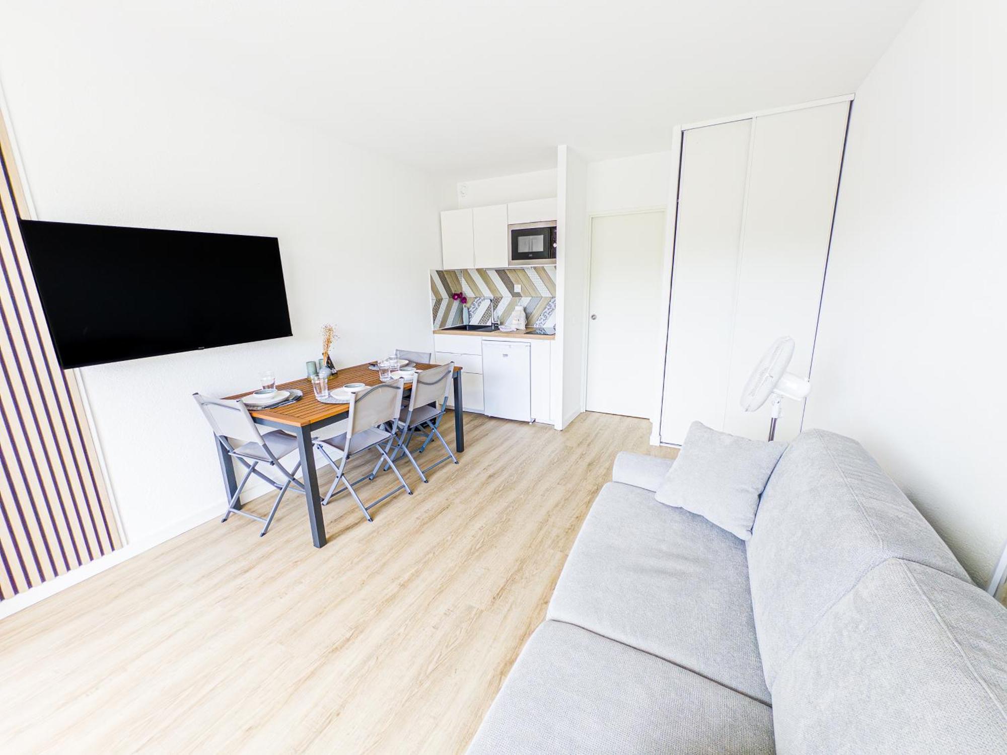Horizon Piscine, Clim Wifi Parking Cosy 3min De L'etang Prosconciergerie La Grande-Motte