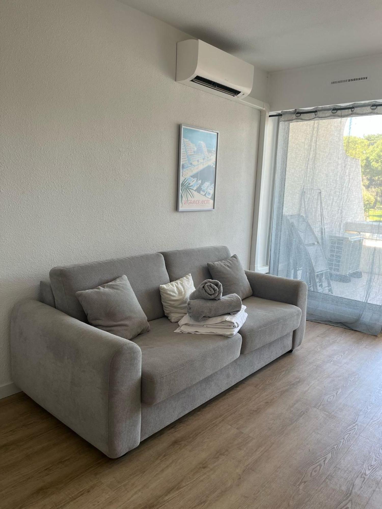 Horizon Piscine, Clim Wifi Parking Cosy 3min De L'etang Prosconciergerie Appartamento